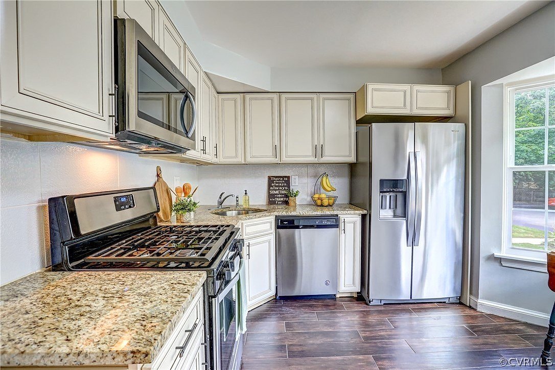 11607 Timberly Waye  