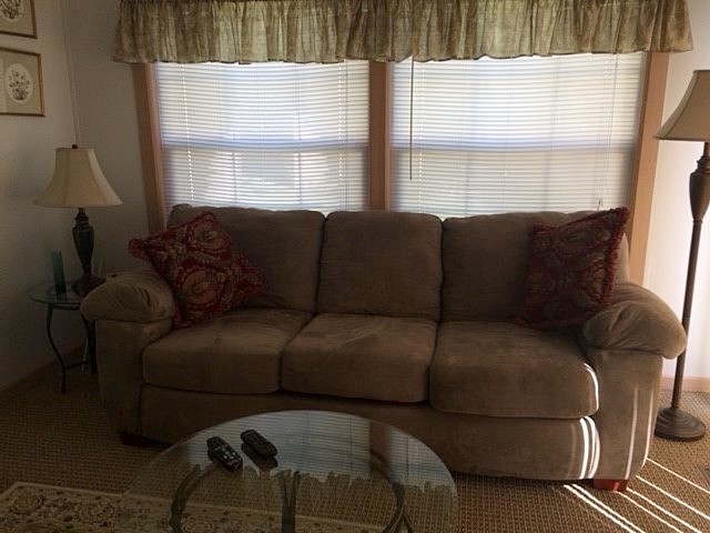 44 Whispering Pnes Blvd  