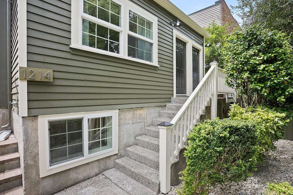 1214 YAKIMA AVE  