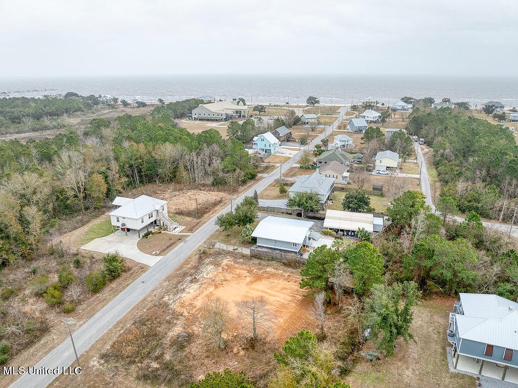 165 Vacation Ln  