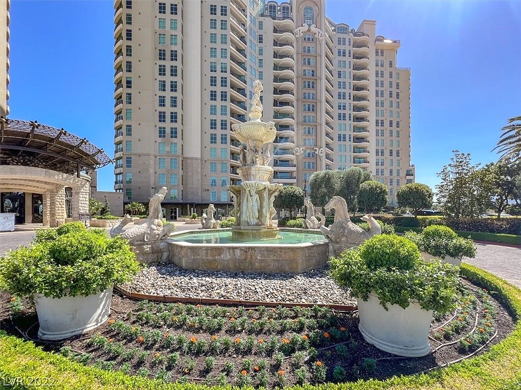 9101 ALTA DR Unit 204  