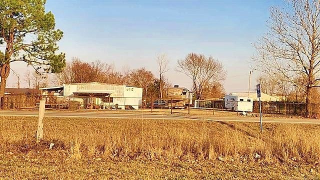 103877 US Hwy 59  