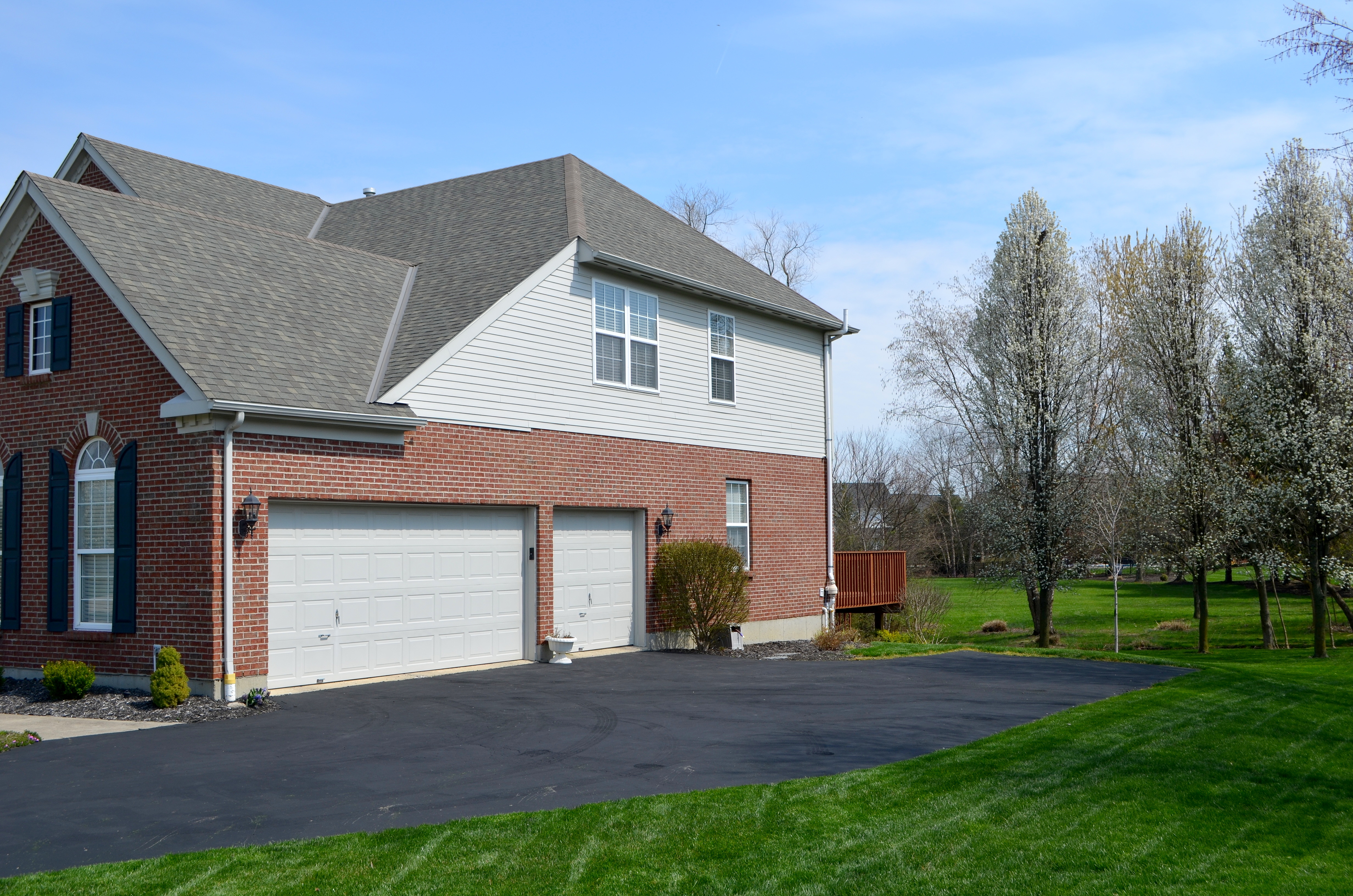 5718 RICHMOND Park DR  