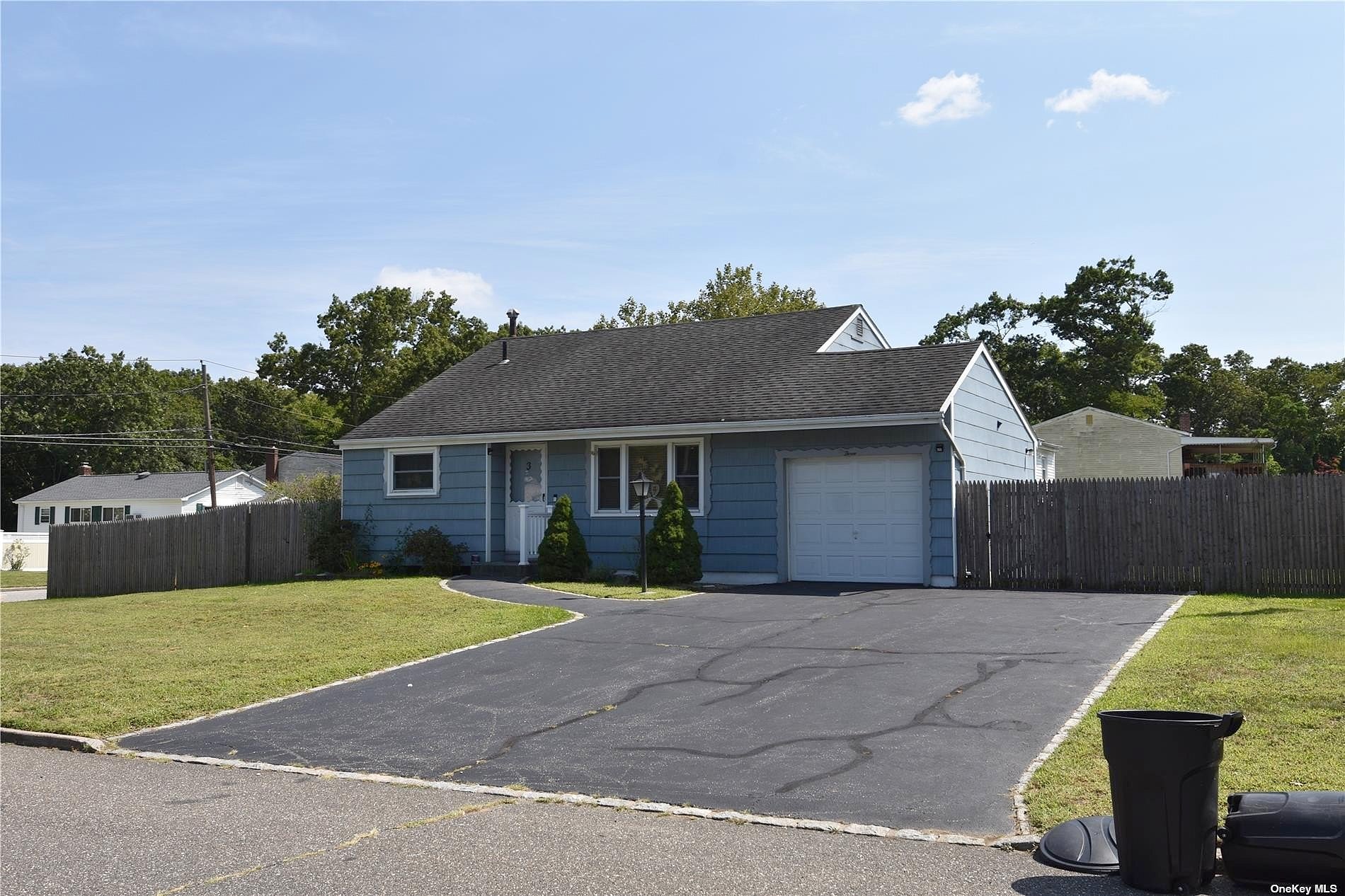 3 Norton Ave  