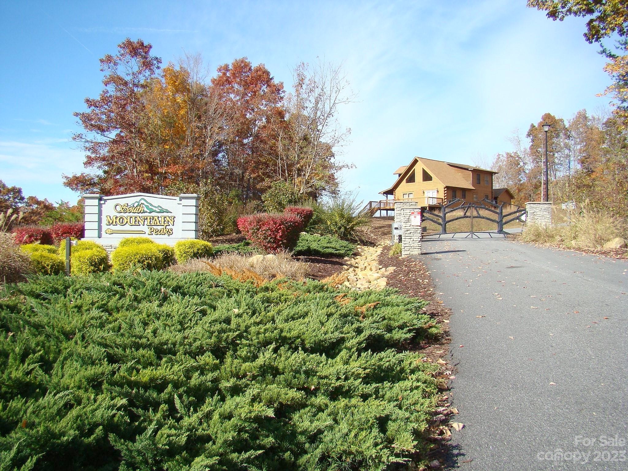 3 Woodgate Dr Unit 3  