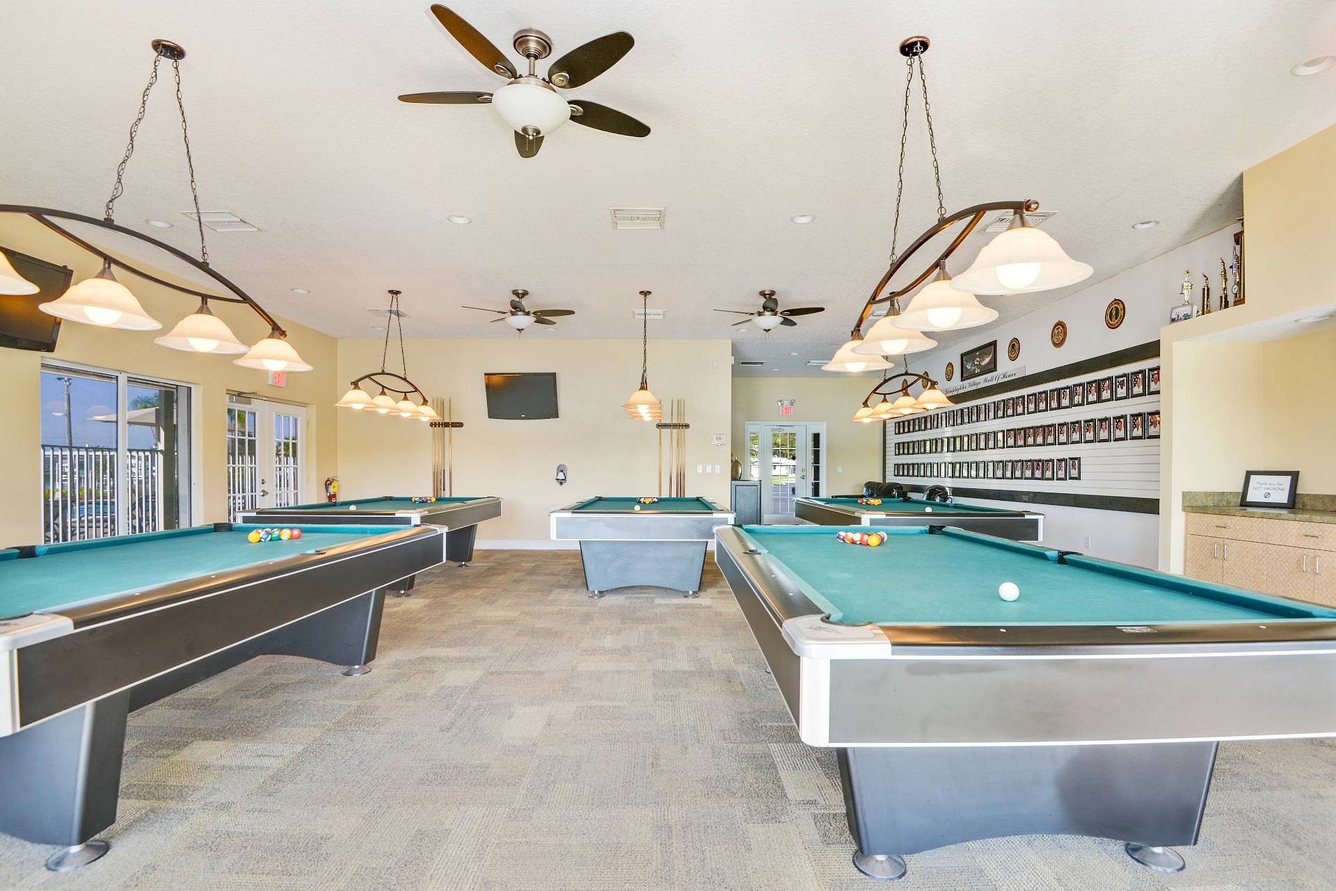 143 Winthrop Ct Unit 143  