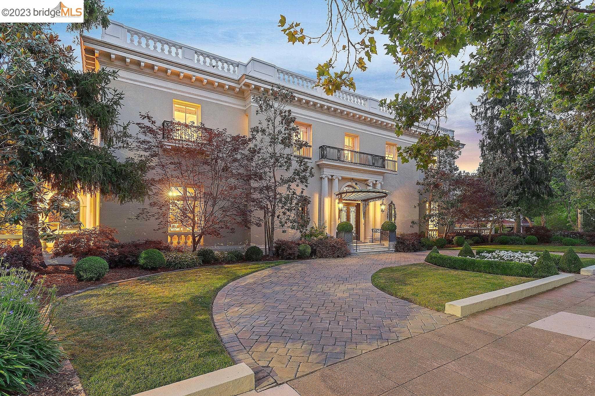 25 SEA Vw AVE  
