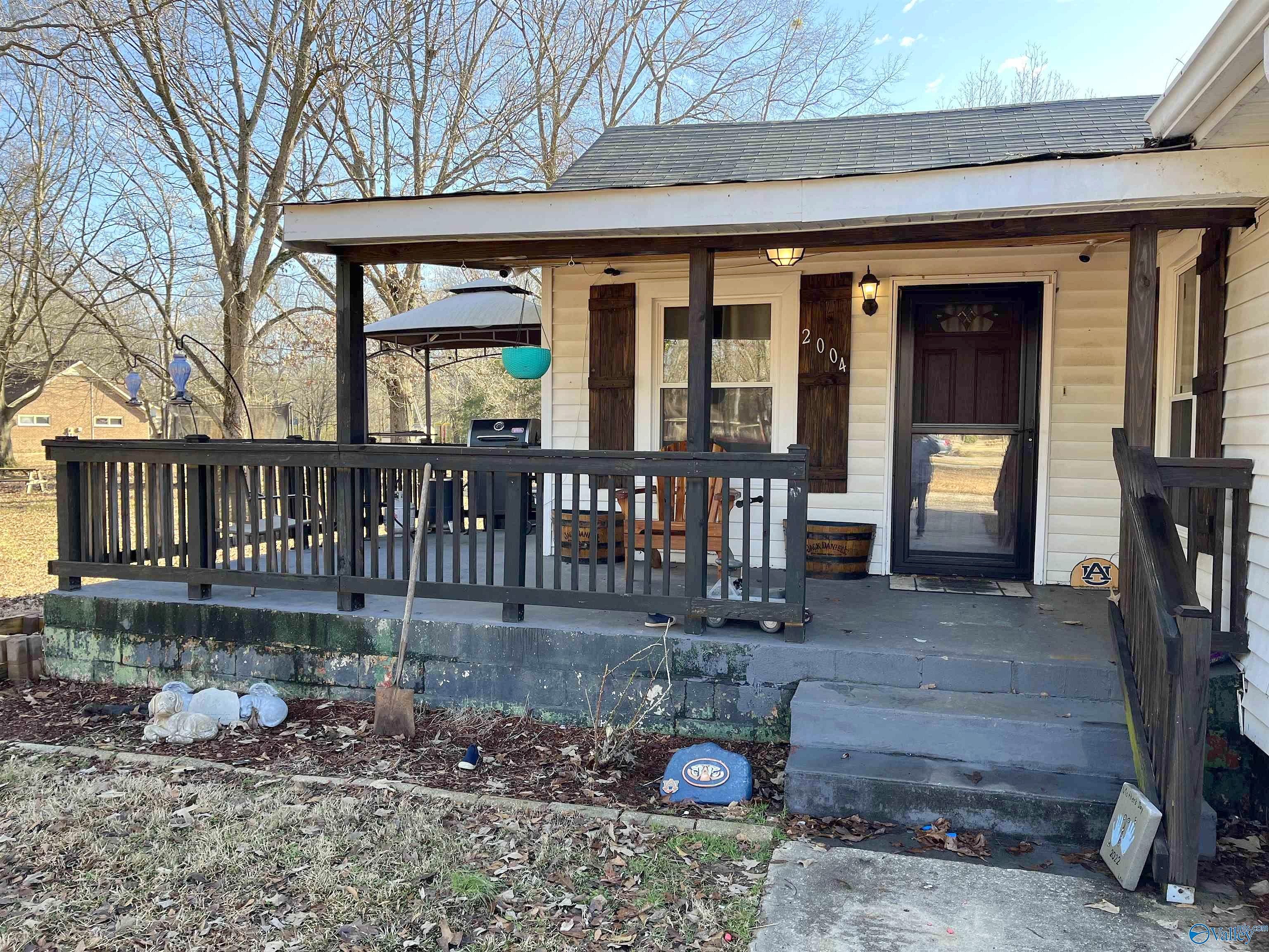 2004 SHADY GROVE LN SW  