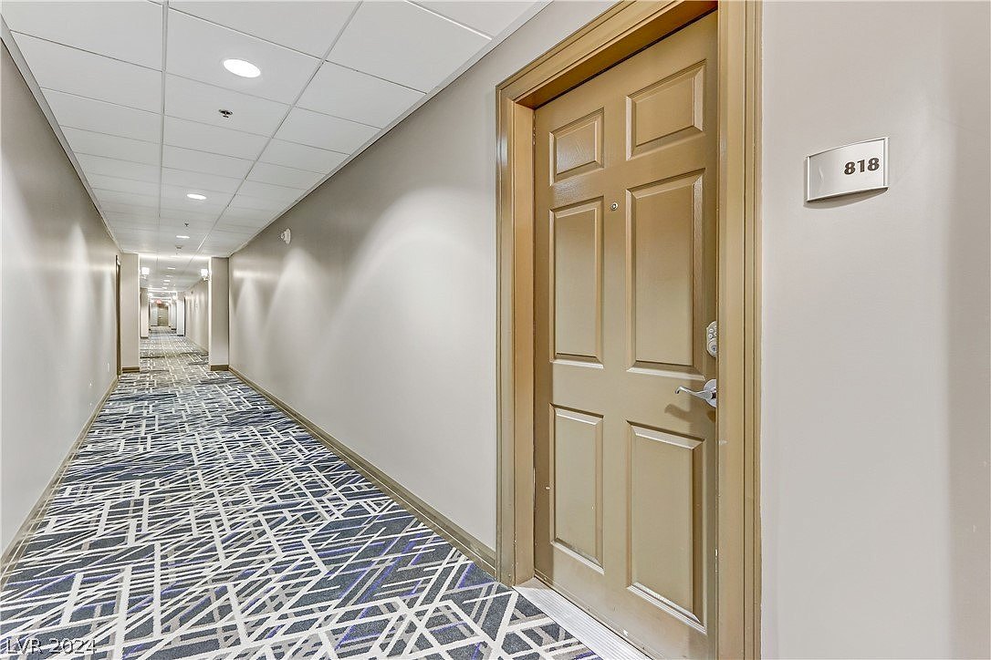 150 Las Vegas Blvd N Unit 818