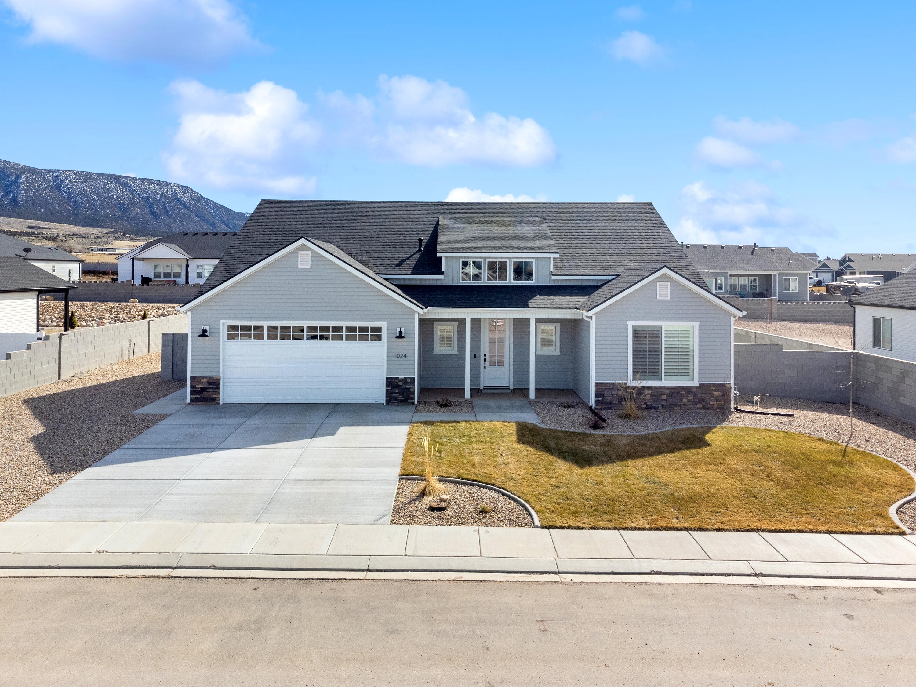 1024 E Southern Homestead Blvd  