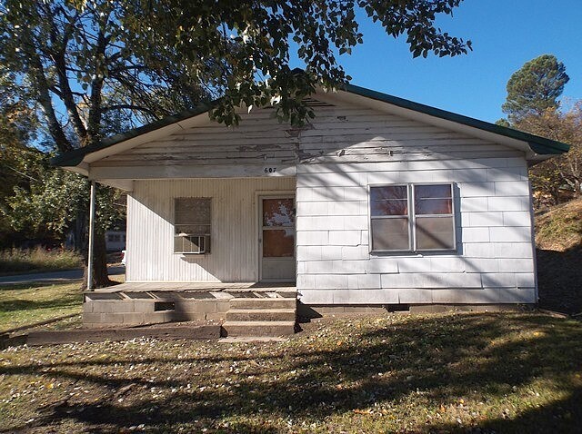 607 BARRE ST