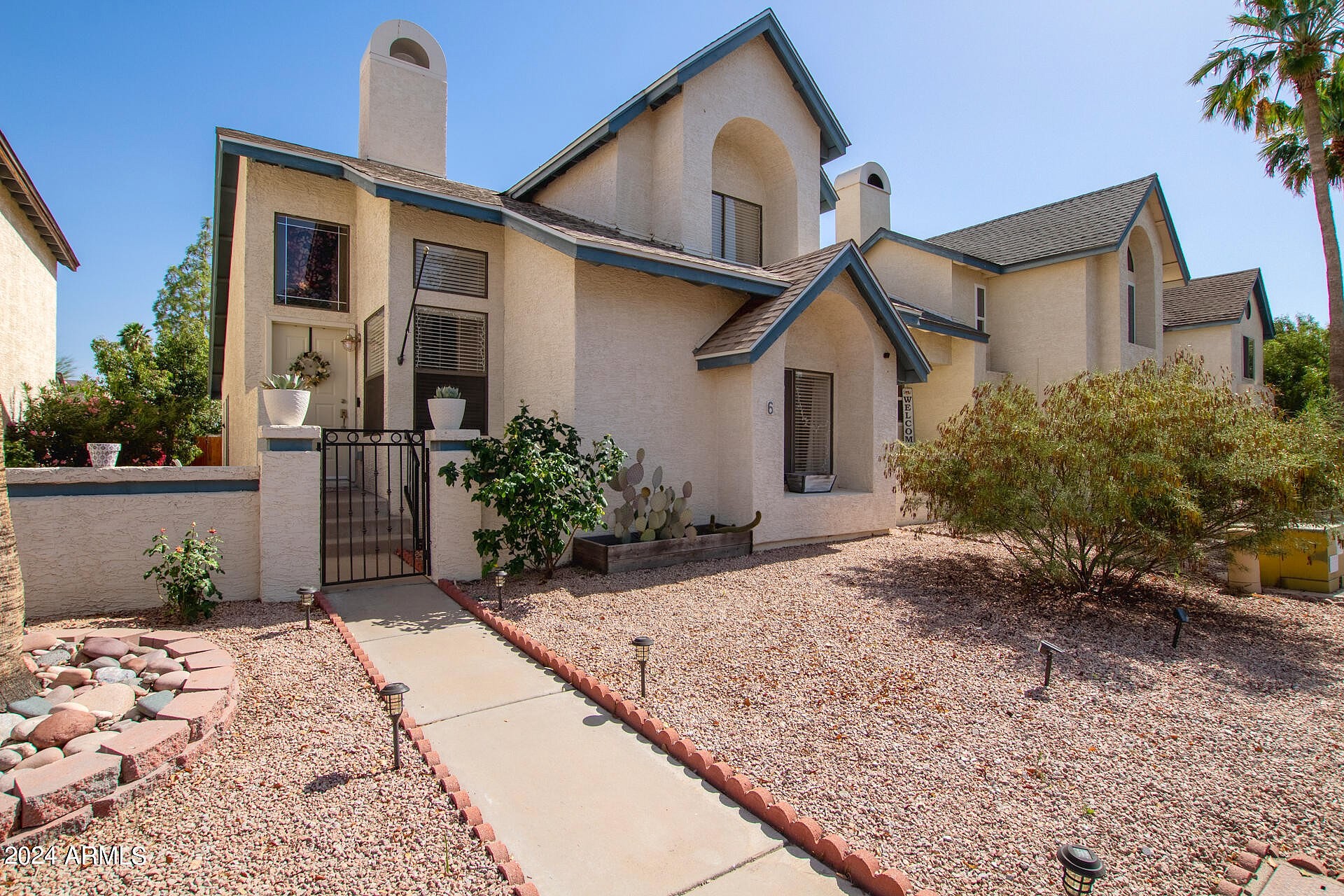 1535 N Horne -- Unit 6  