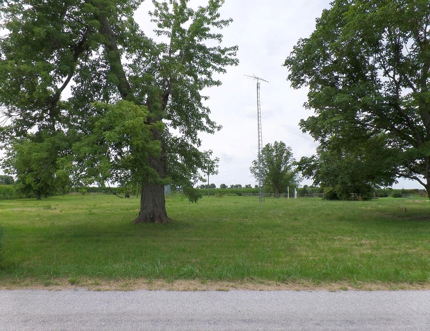 1383 W McCoysburg Rd  