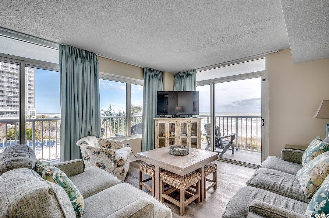 161 SEAWATCH DR Unit 207  