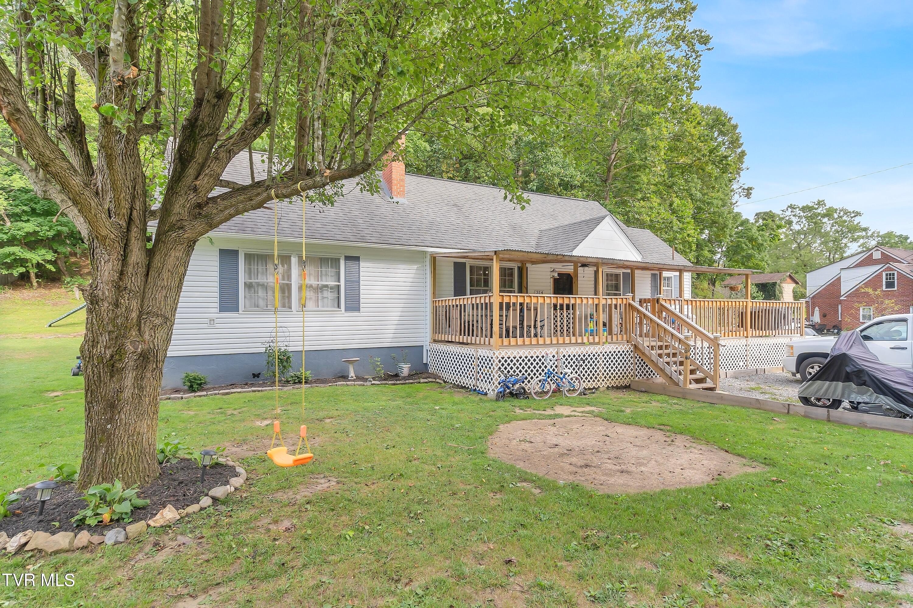 314 Northeast Centre Ave  