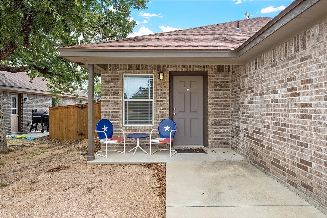 107 Petsick Lane Unit A B  