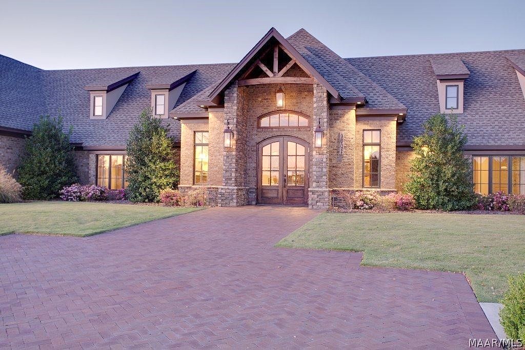 8945 THOMPSON RIDGE Loop  