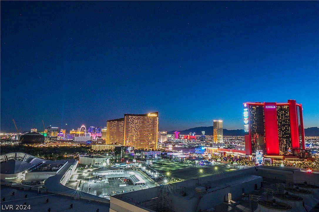 2877 Paradise Rd Unit 2704