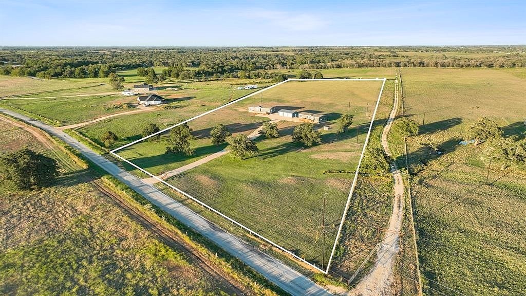 5897 OLD COLONY LINE RD