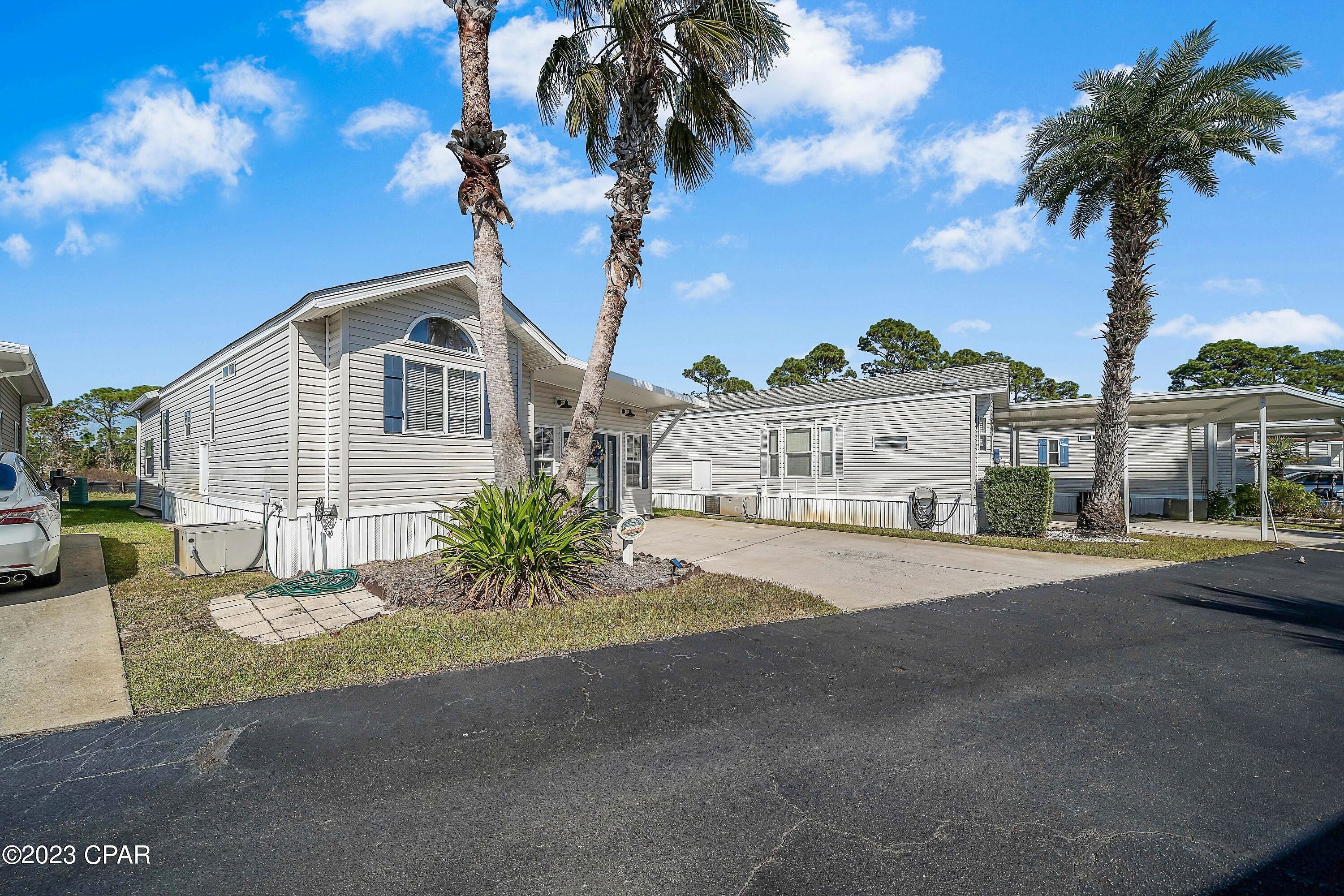 1219 Thomas Dr Unit 106  