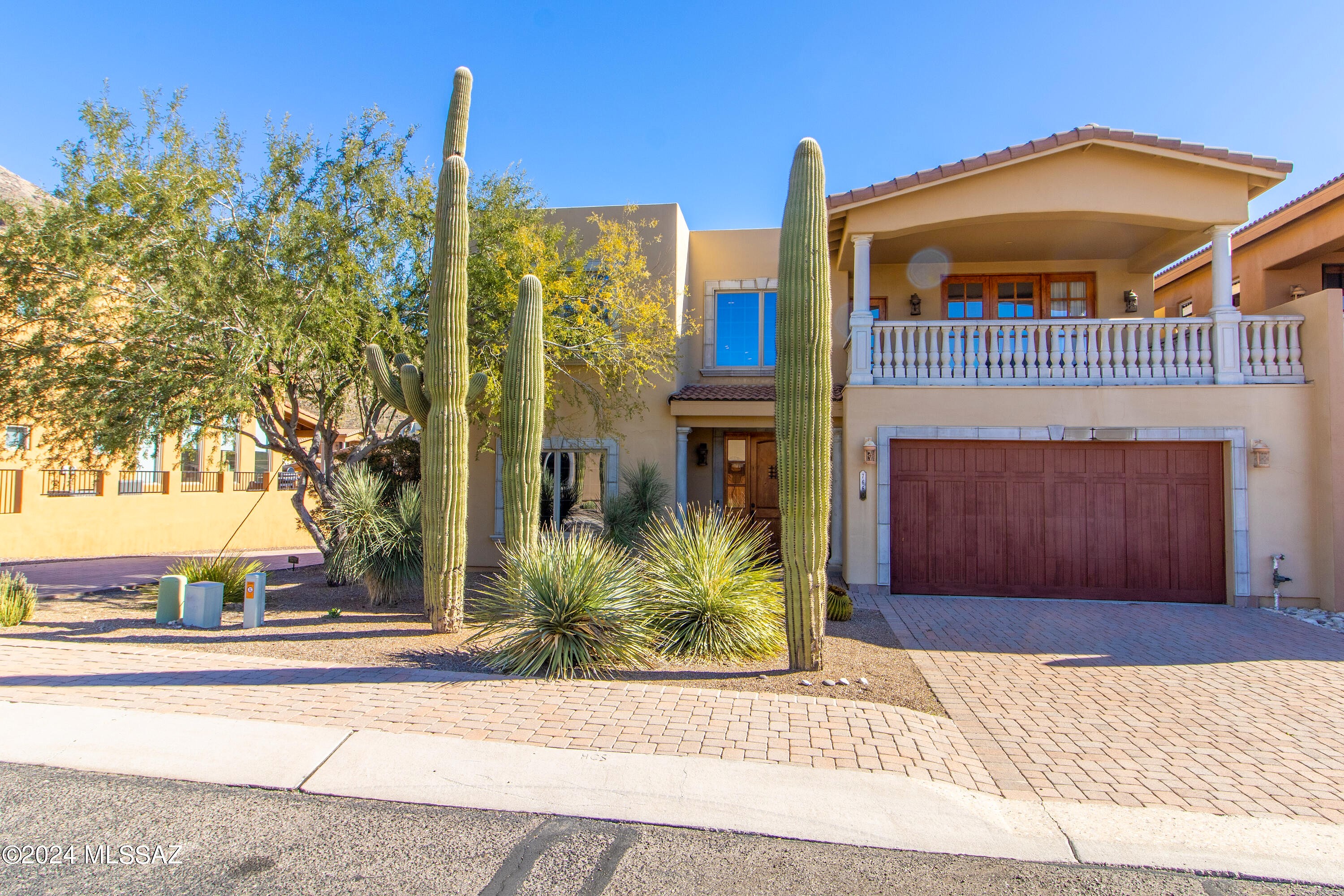 7660 N Viale Di Buona Fortuna  