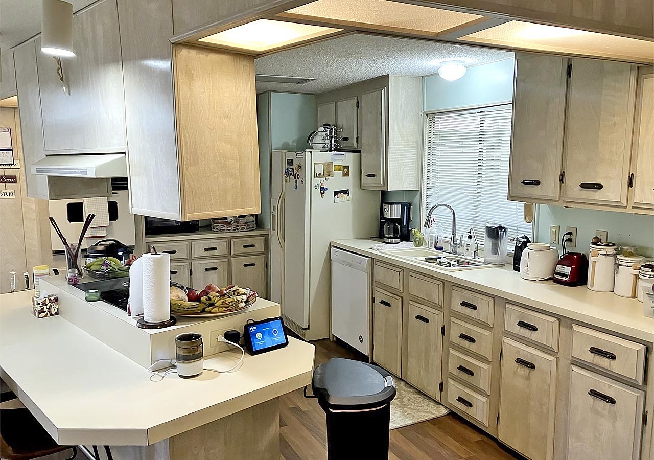 11577 N Carolina Dr Unit 106  