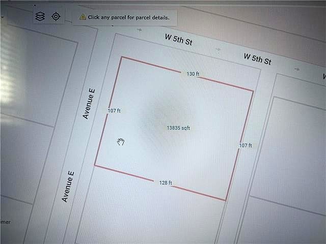 0 W 5TH St  