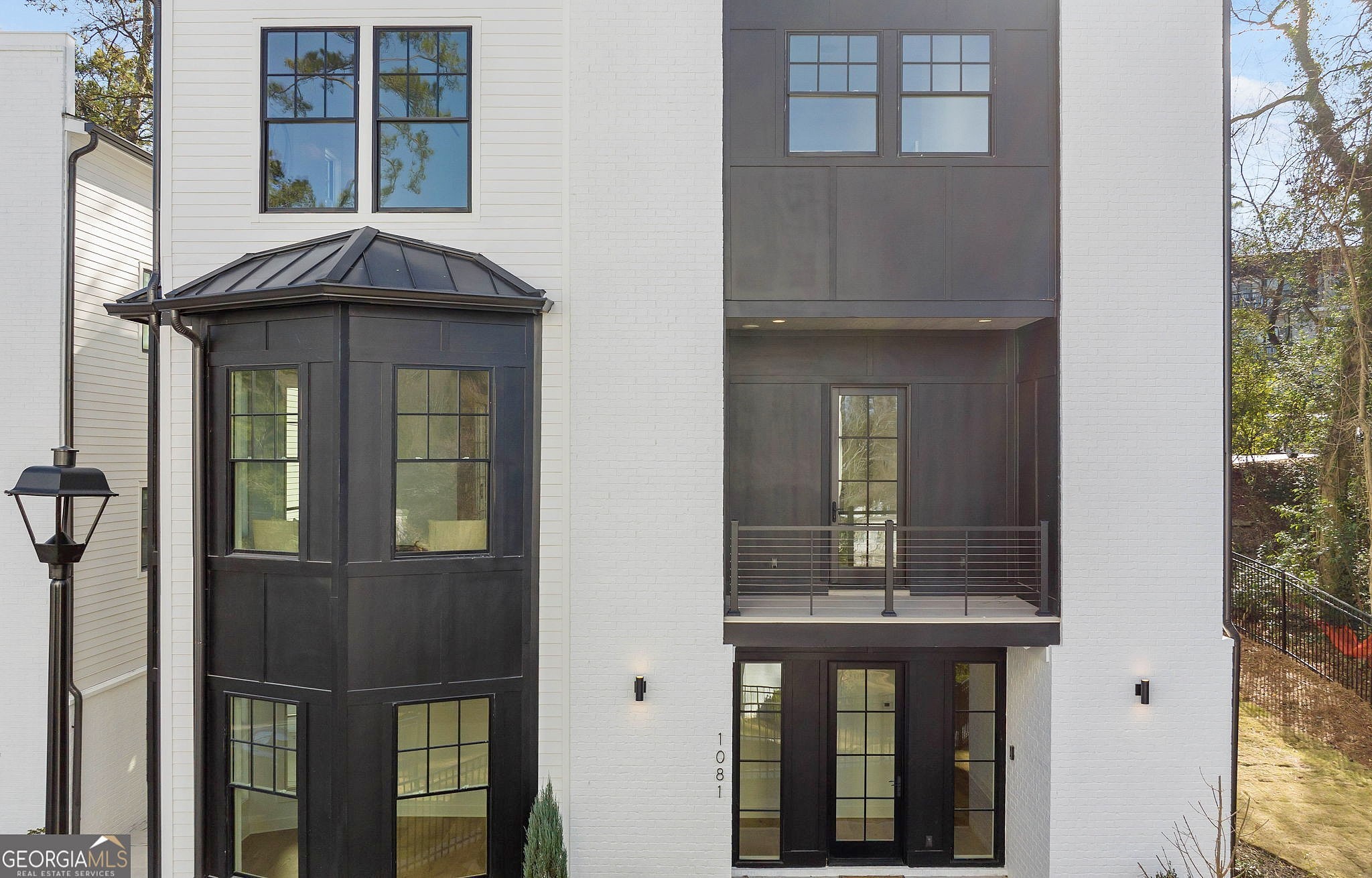 2760 Lenox Rd Unit 3  