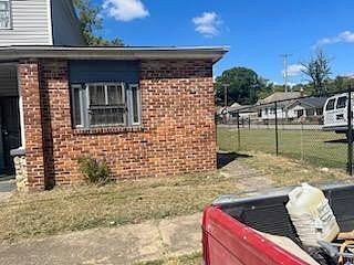 2913 N Chamberlain Ave Unit 1  