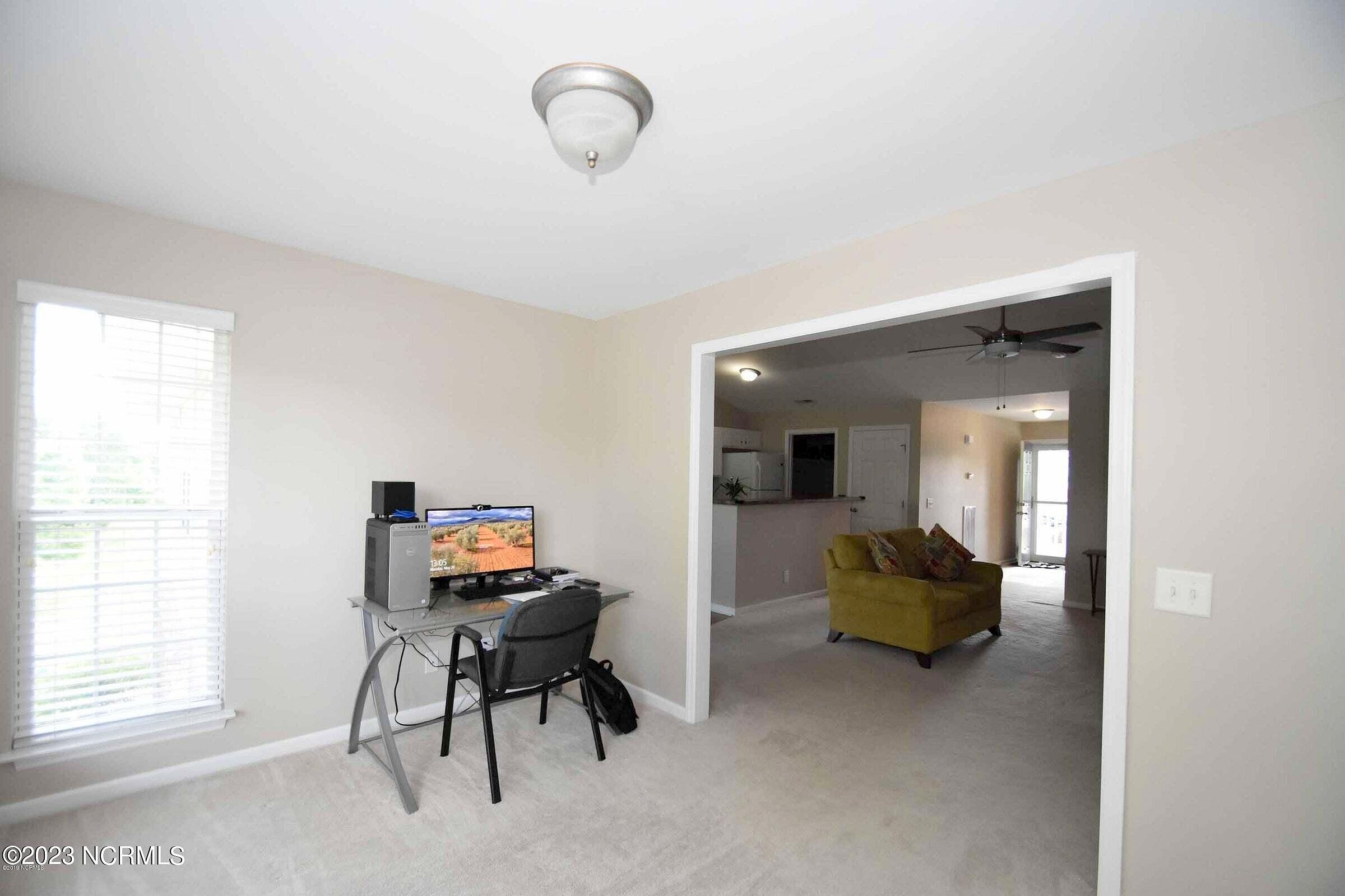 2420 King Richard Ct  