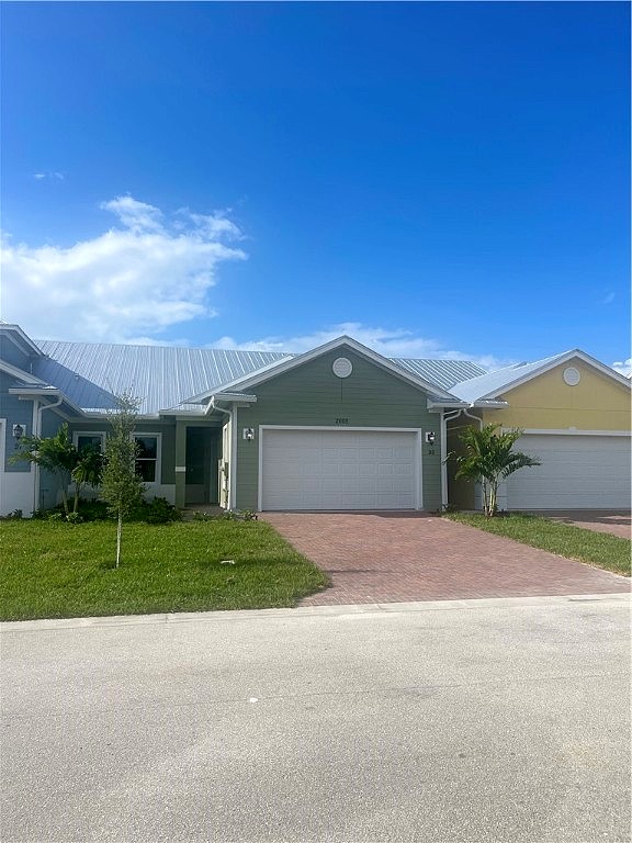 2005 Bridgepointe Circle Unit 98 1