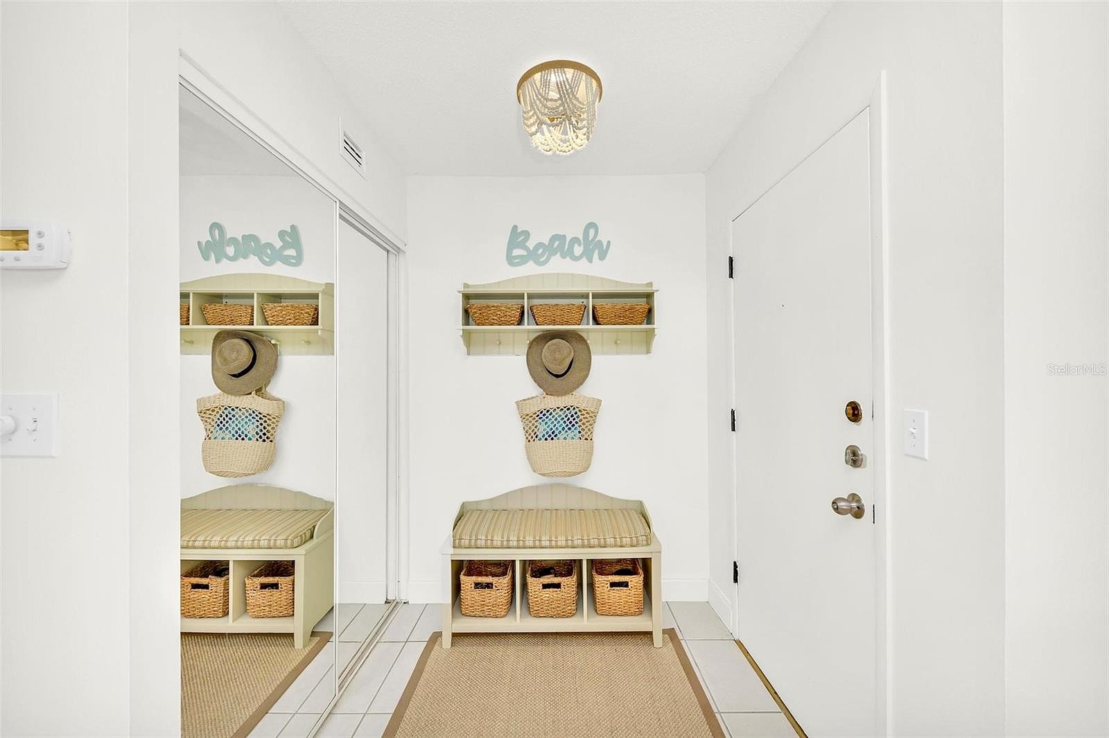 1048 W Peppertree Ln Unit 118B  