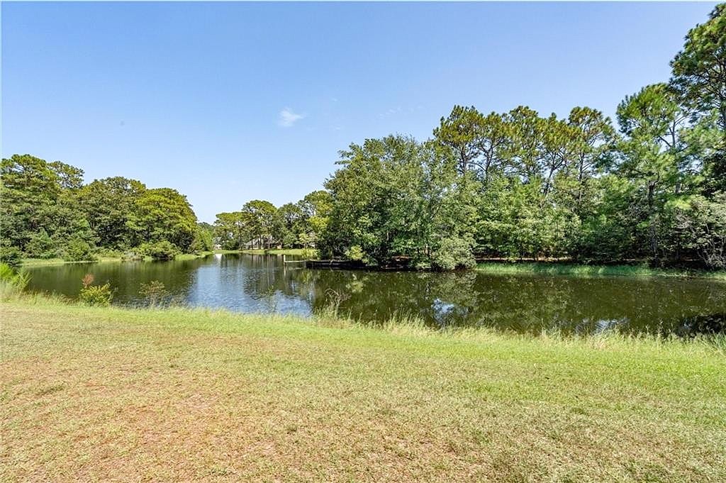 3821 St Andrews Loop W  