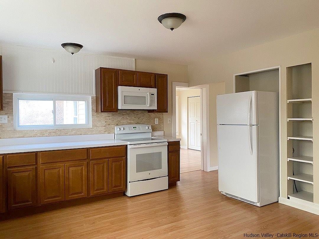 245-249 Lattintown Rd  