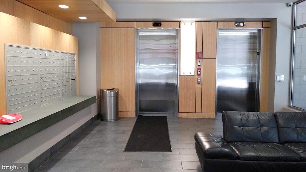 815 ARCH St Unit 208  