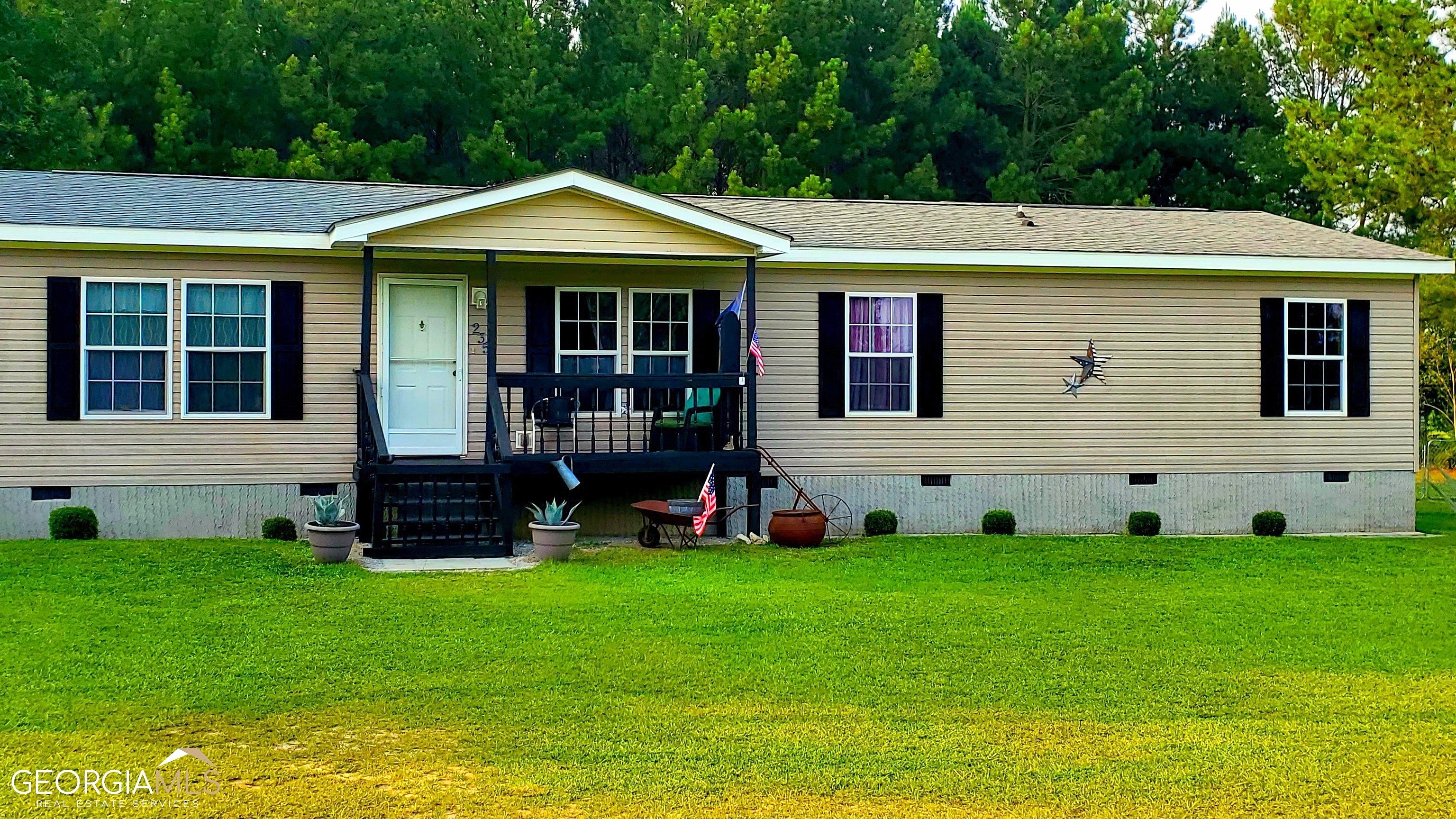 2355 HENDERSON Grv RD  