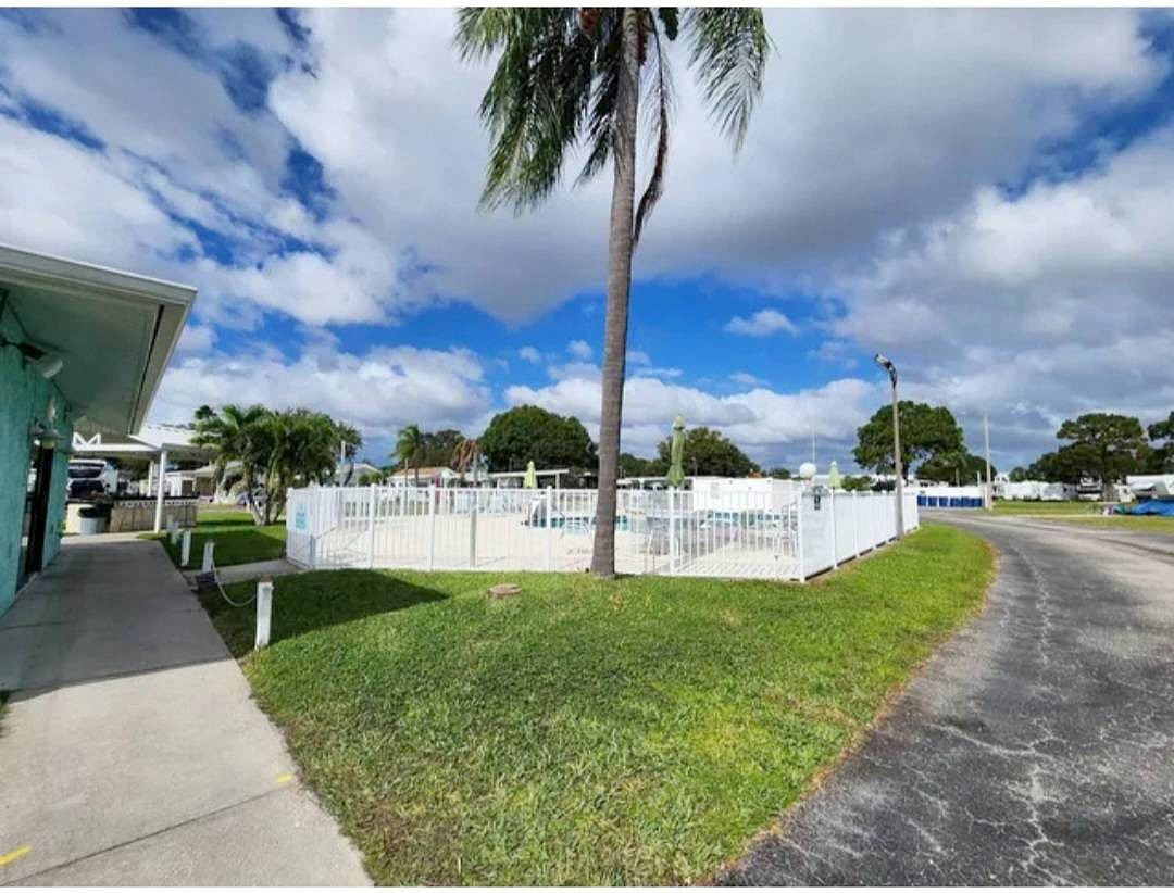 2946 Gulf To Bay Blvd Unit 104  