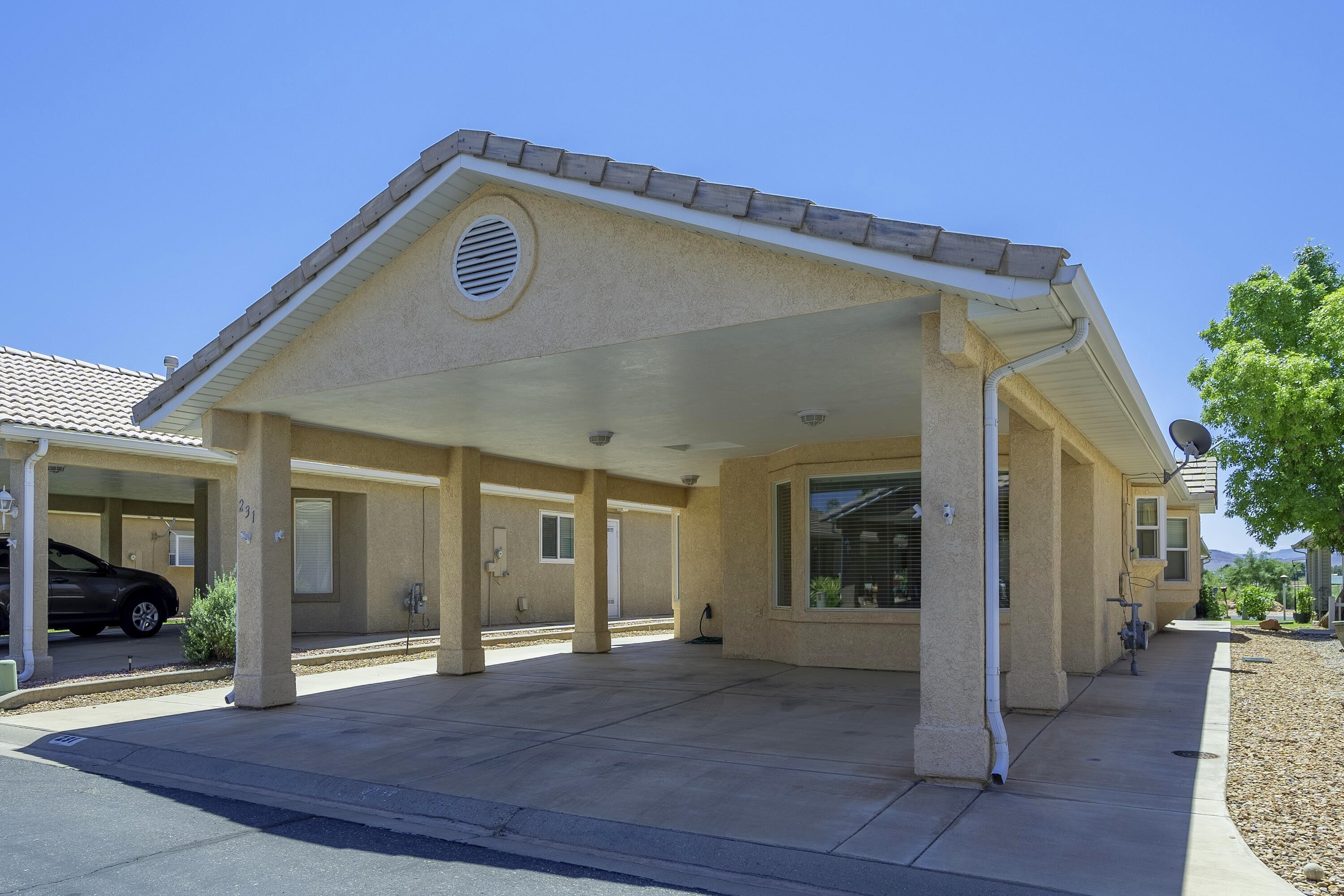 2990 E RIVERSIDE DR Unit 231  