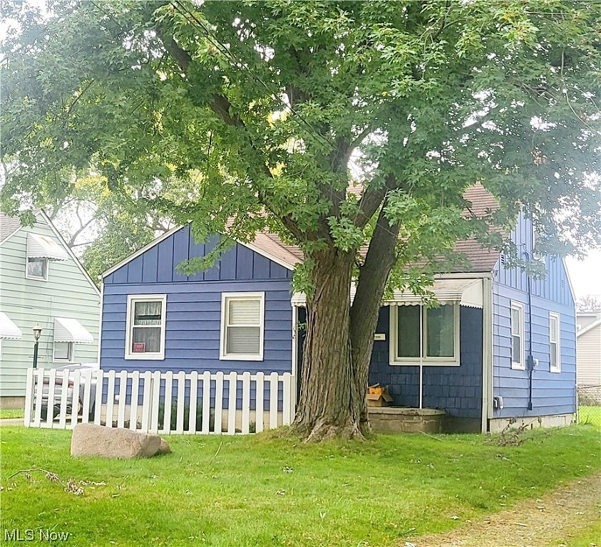 1209 Cedar Dr
