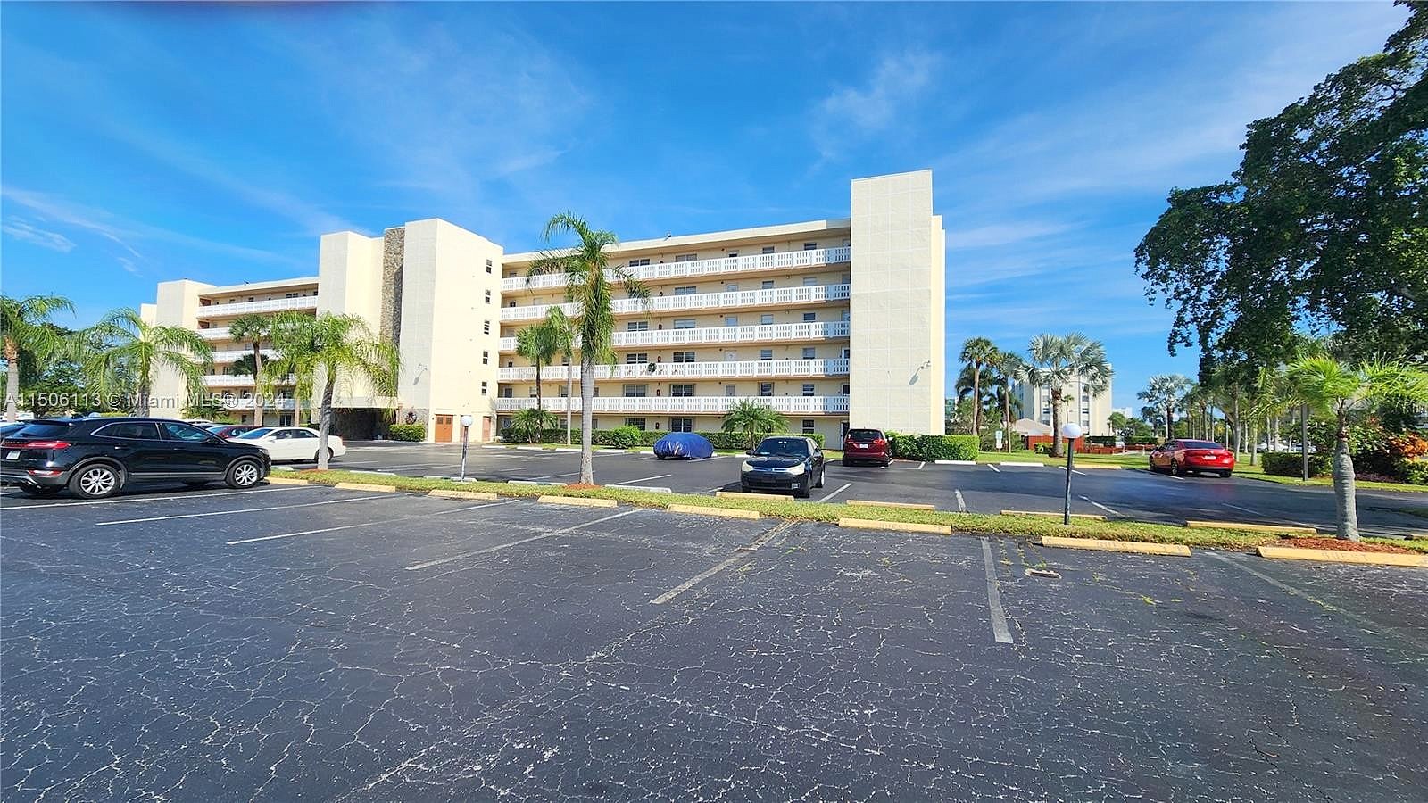 141 SE 3rd Ave Unit 105  