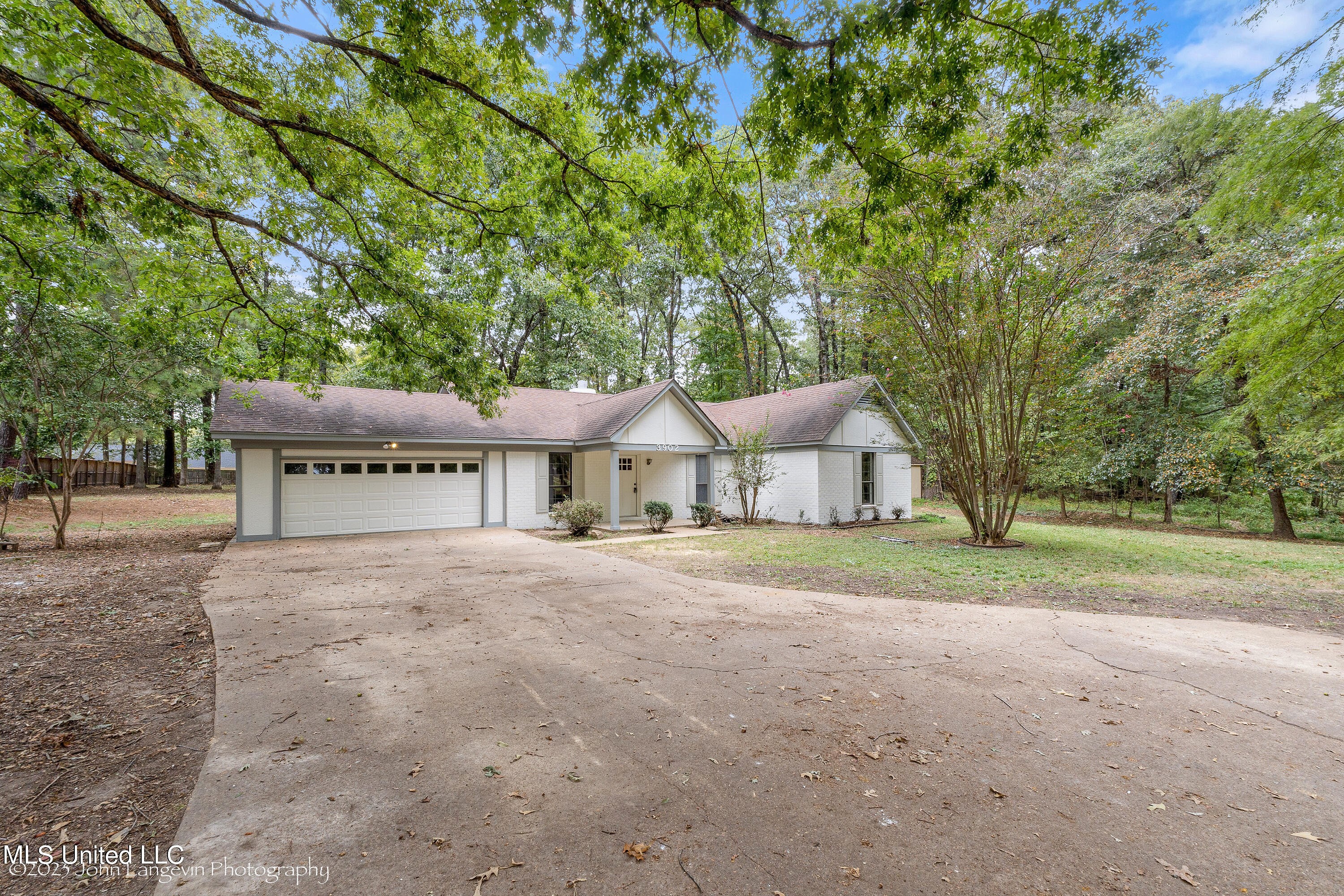 3902 Windermere Rd S  