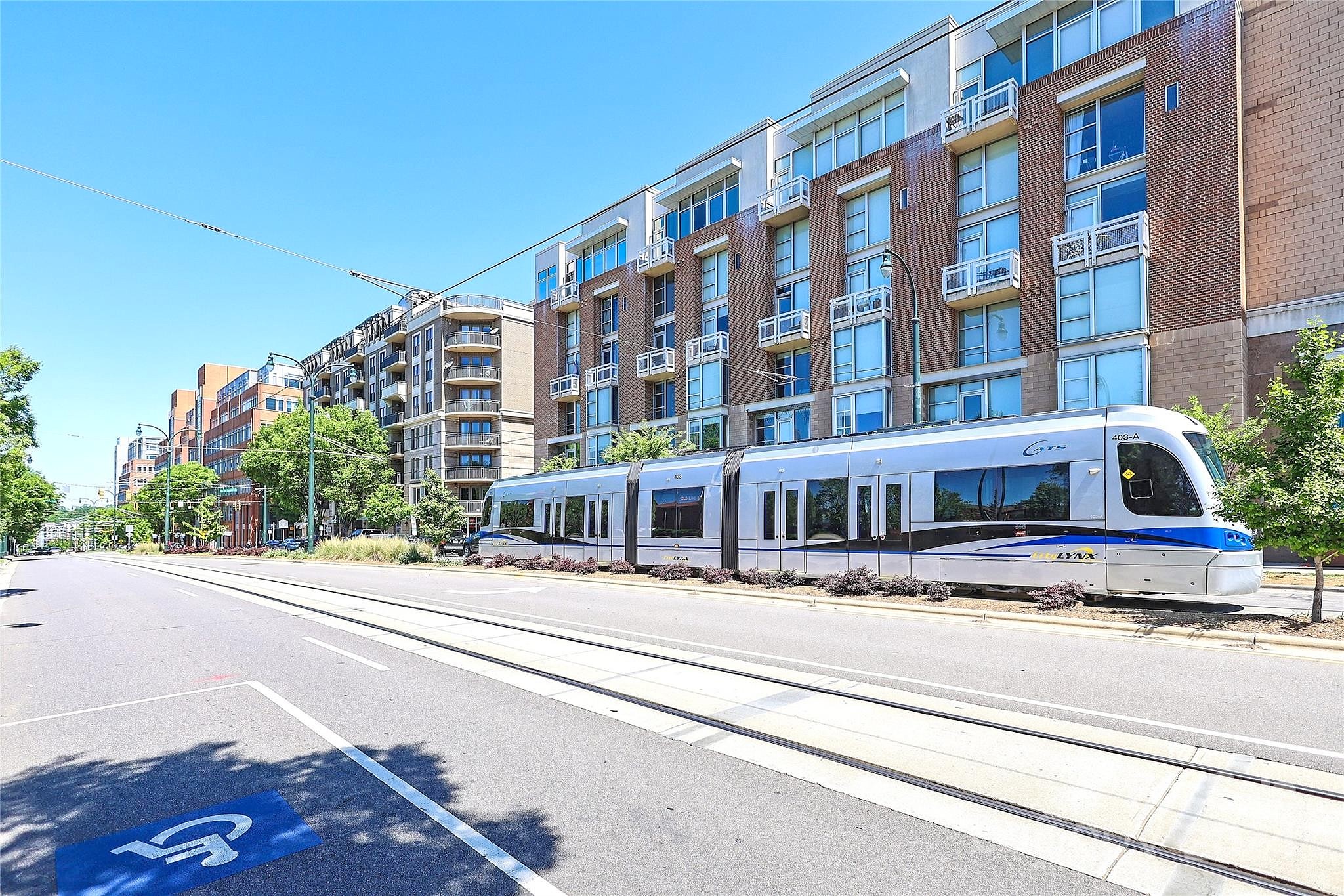 718 W Trade St Unit 705  