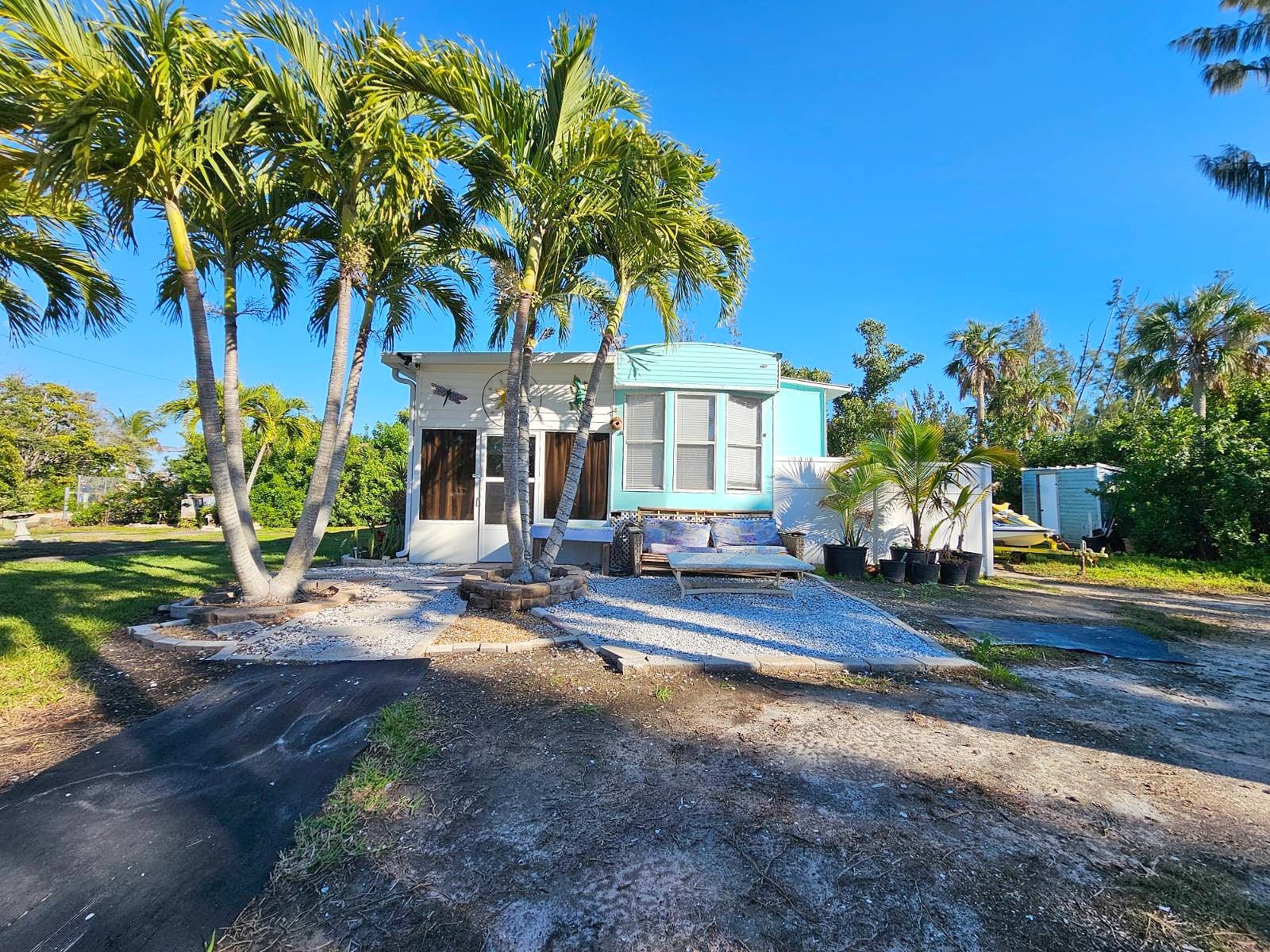 15175 Stringfellow Rd Unit B40  