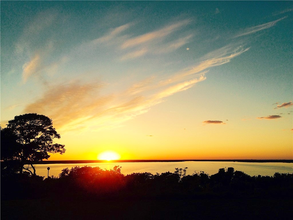 3915 3925 Westchester Dr