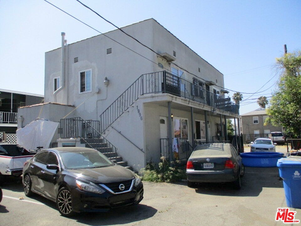 1996 W Jefferson Blvd  