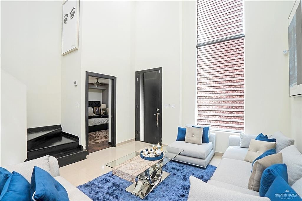 3019 S Casa Linda St  