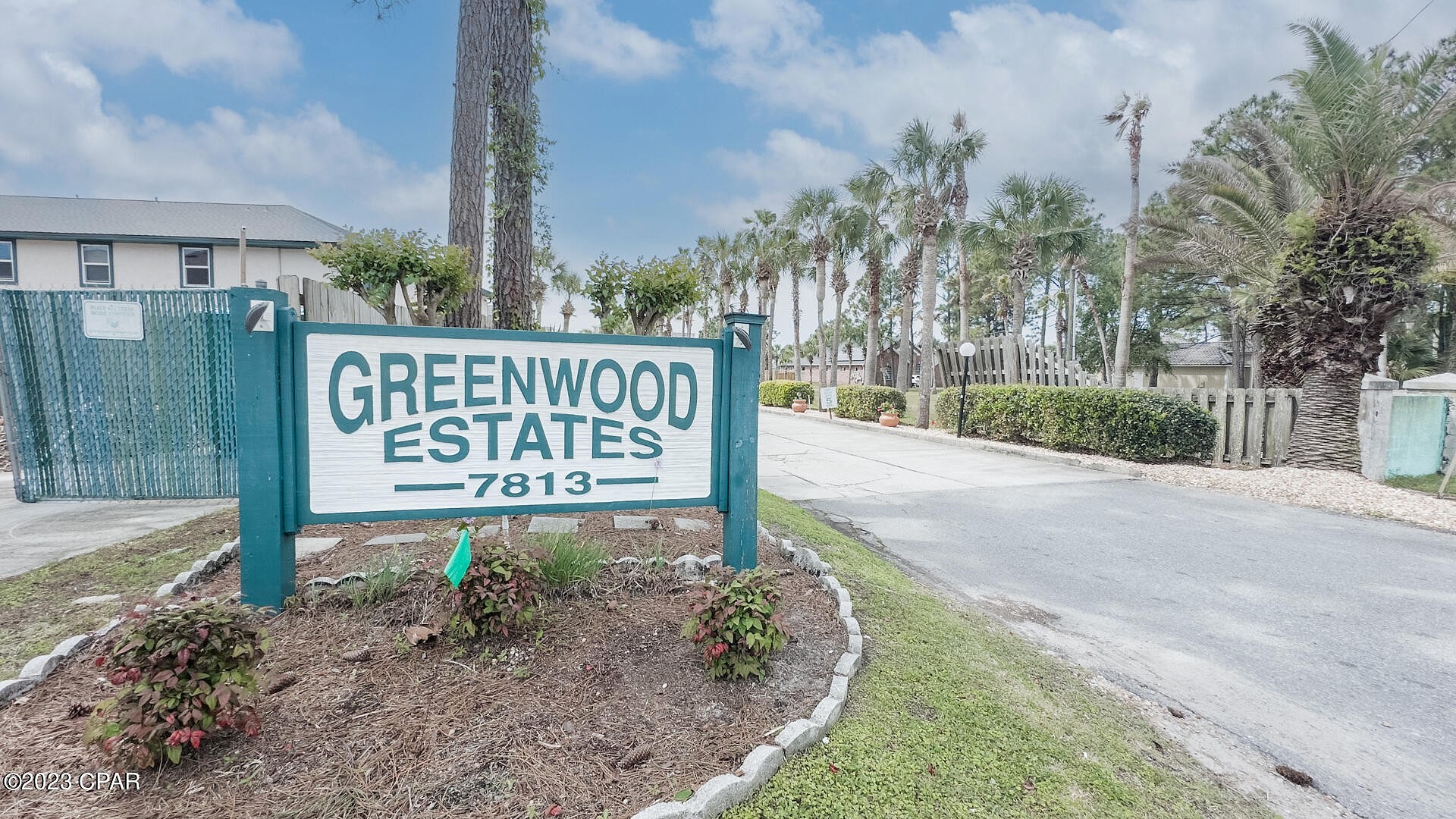 7813 N Lagoon Dr Unit 4F