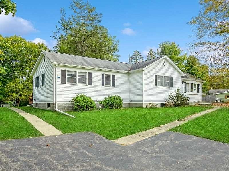 266 Hobbs Ln  