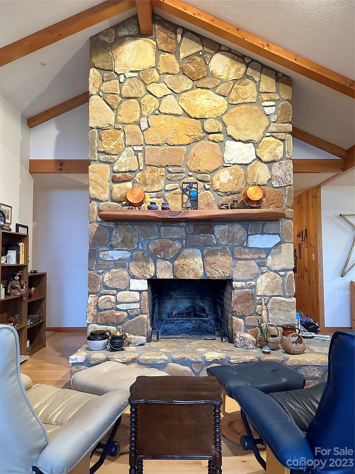 1457 Strawberry Rdg Rd  