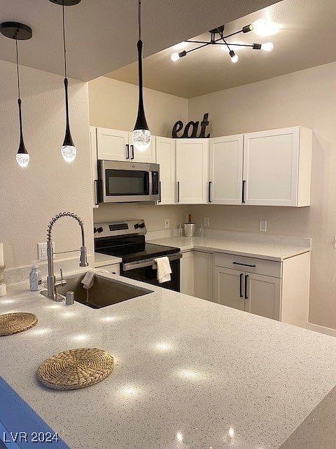 2191 Hussium Hills St Unit 102  